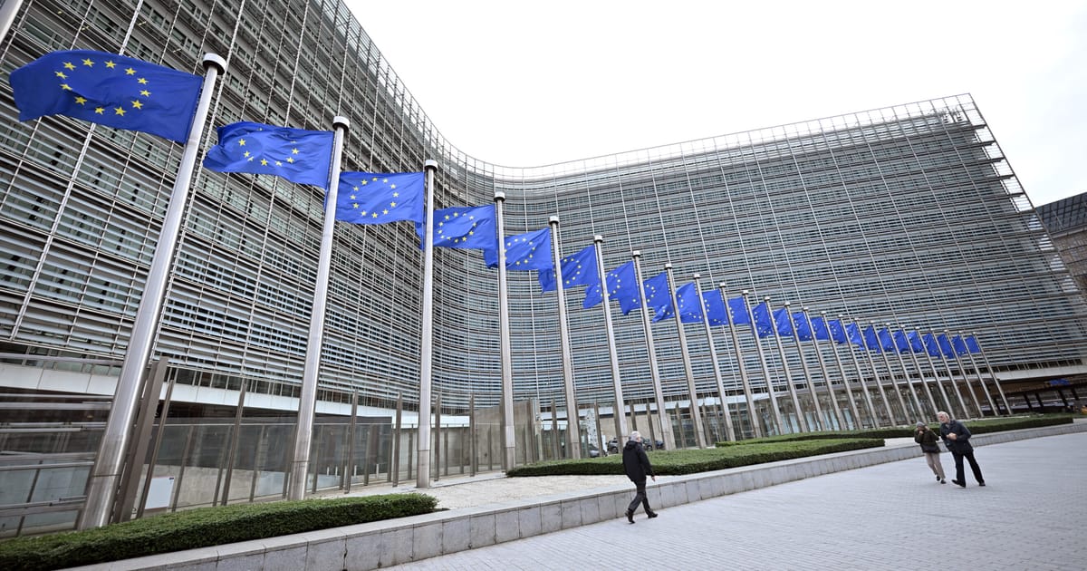 EU cybersecurity alarms grow as officials move off Signal amid probes into cloud and mobile breaches