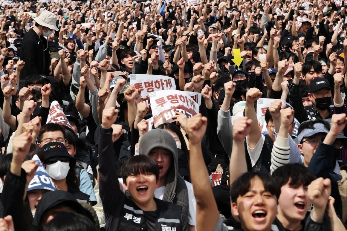 Samsung Chip Output Hit by Worker Protest at Key South Korea Plant