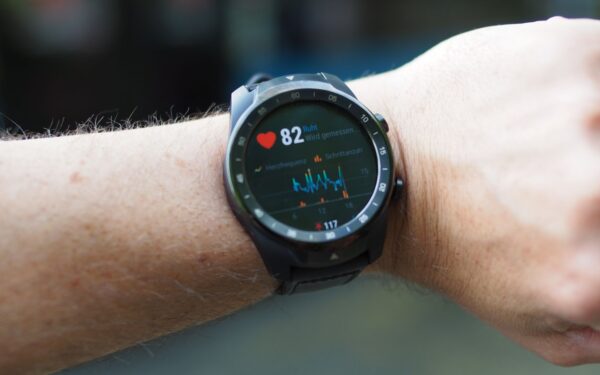 Heart rate tracking on wearables: what it really tells you and how to use it better