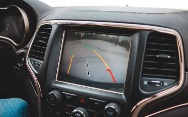 How backup cameras help prevent parking accidents and what drivers should still watch for