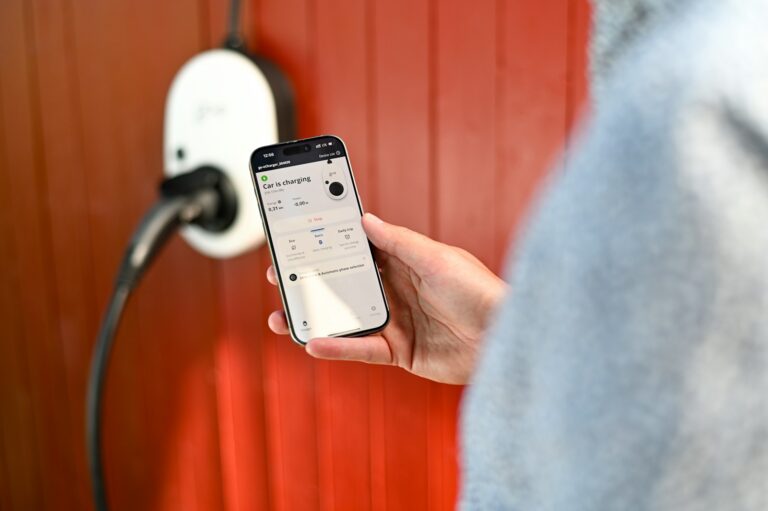 Electric car smartphone