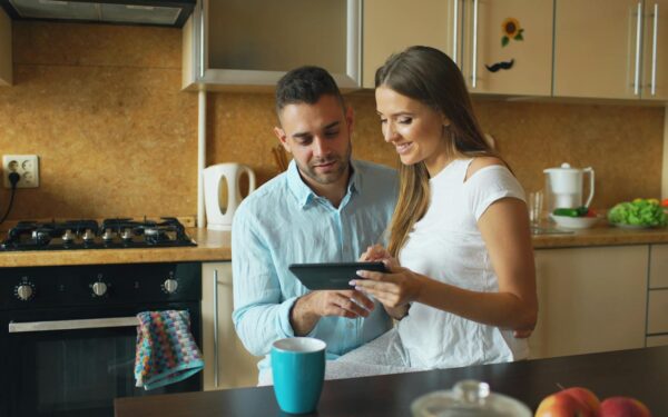 How family organization apps can reduce stress for busy households