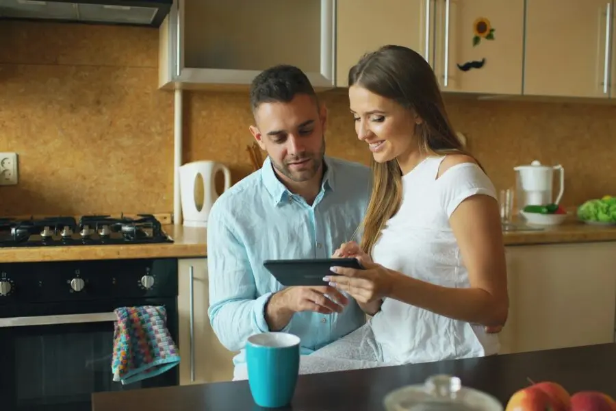 Family using tablet
