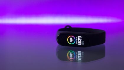How heart rate tracking on wearables works and what its limits are