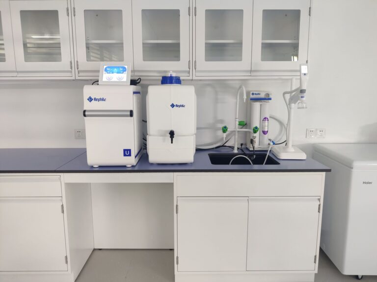 Nanoporous material close