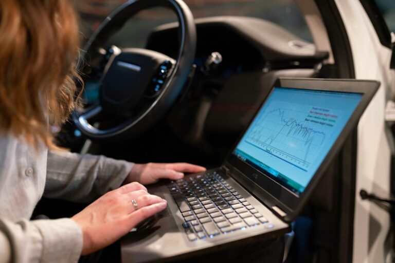 Car infotainment screen