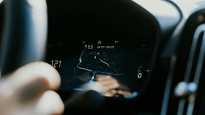 How route planning apps make long car trips easier and safer
