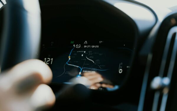 How route planning apps make long car trips easier and safer