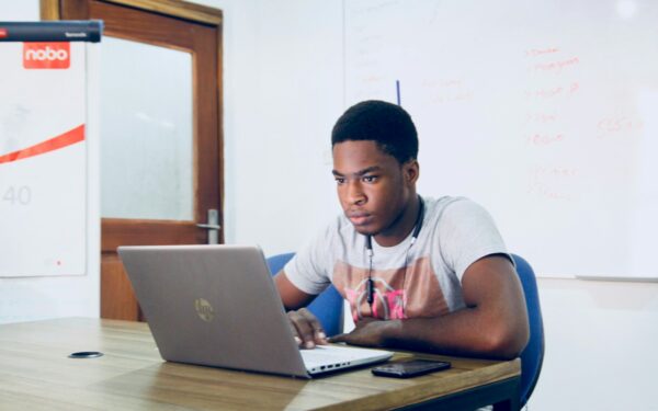 How students can responsibly use generative AI for homework, research and exams