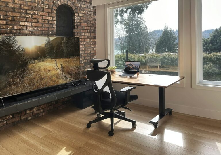 Ergonomic computer workspace