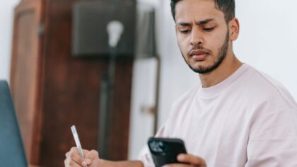 How to build a simple note-taking system across devices that you will keep using