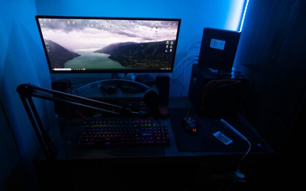 How to choose a gaming microphone that actually makes you sound better