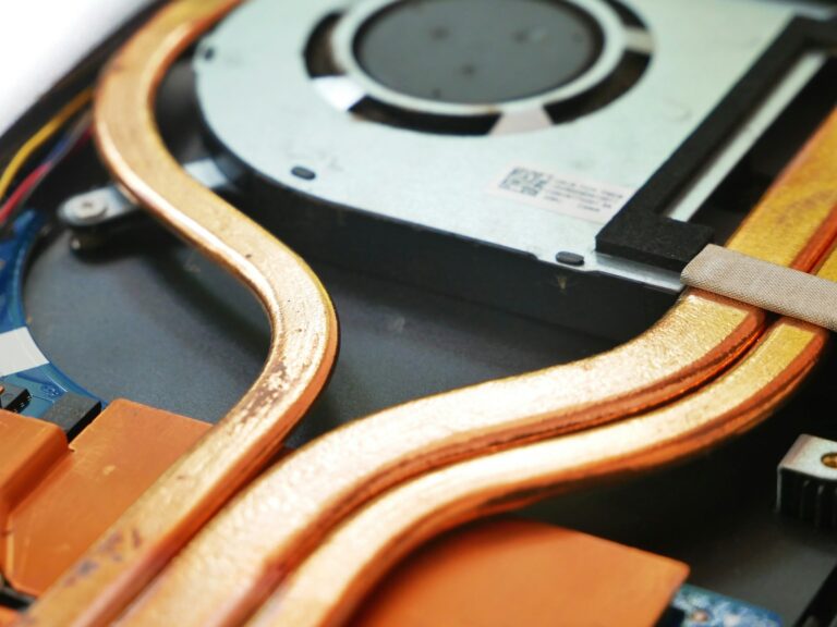 Laptop vents cooling