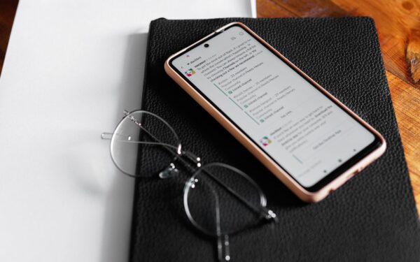 How to make messaging apps safer and less distracting for everyday communication