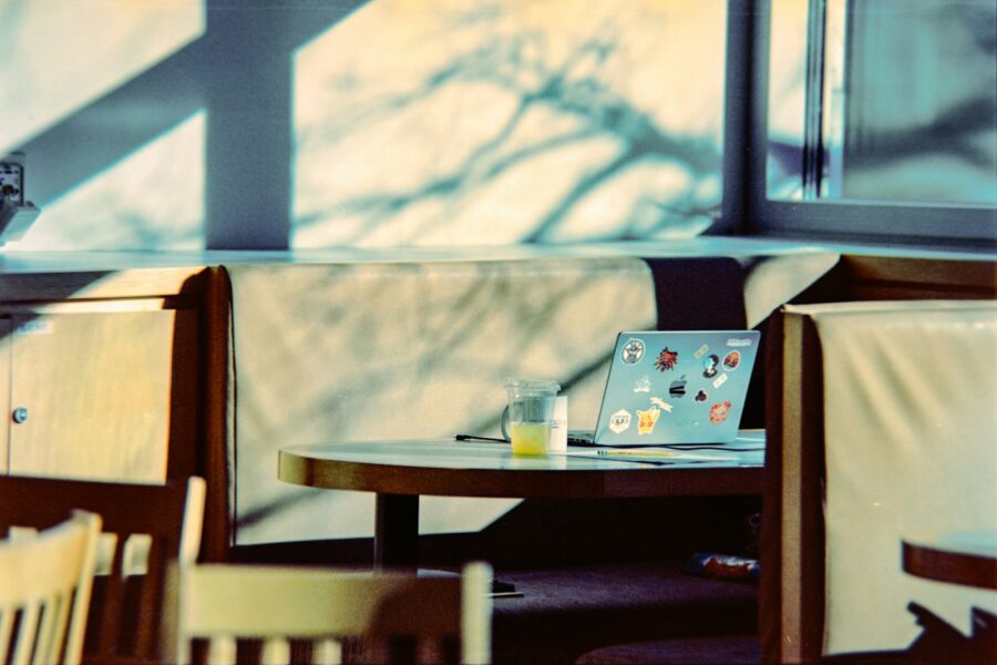 Laptop smartphone public