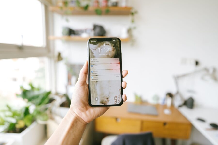 Smartphone notification center