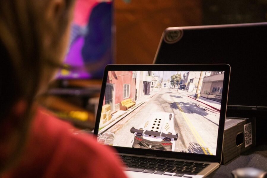 Gamer playing cloud
