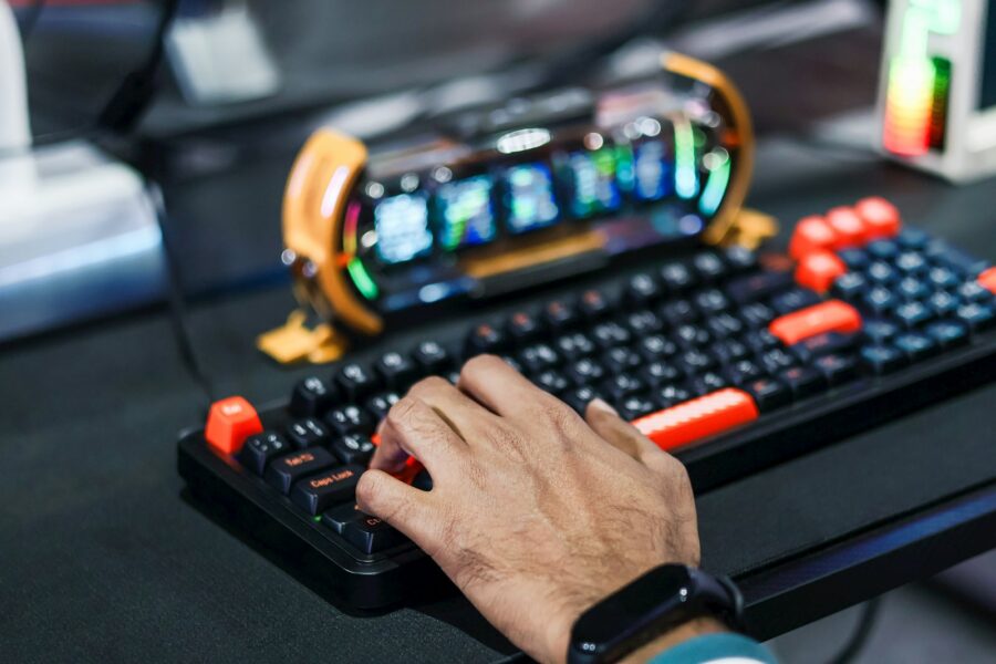 Mechanical gaming keyboard