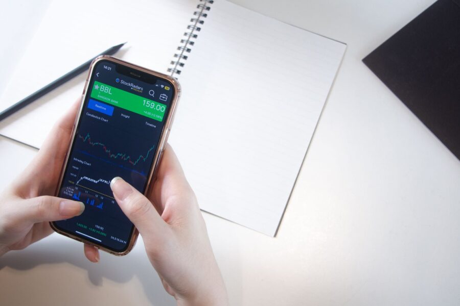 Smartphone finance app
