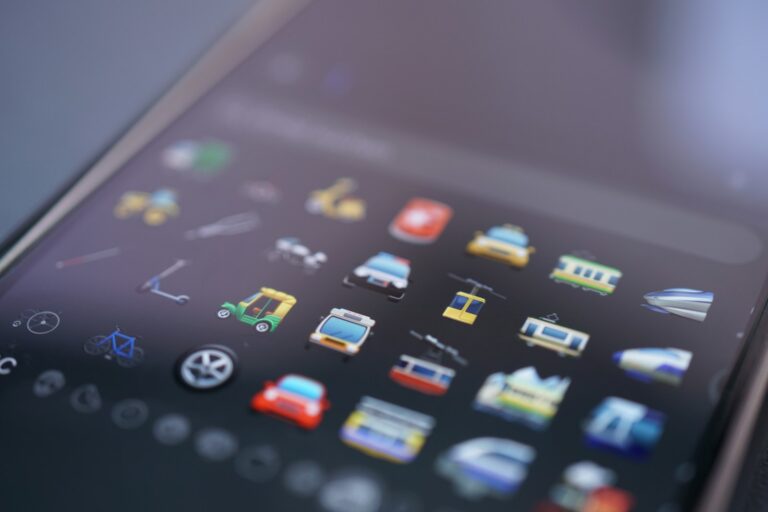 Phone screen cloud