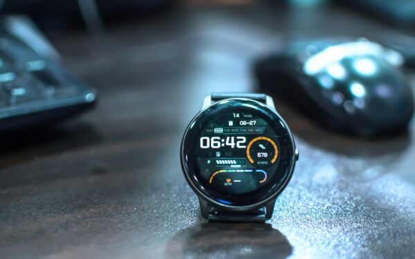 How to pick a watch face that improves your day, not just your screen