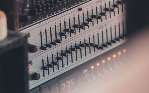 How to use equalizer settings to get clearer audio from any device
