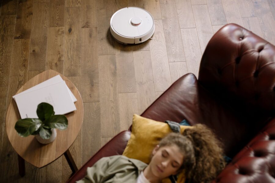 Robot vacuum cleaner
