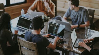 How to use shared inbox software to untangle team email without losing control