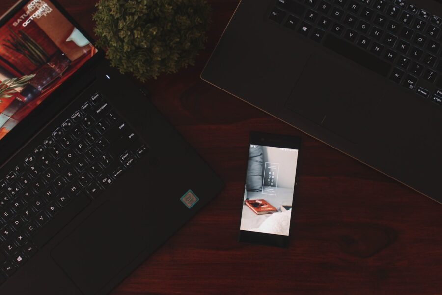 Smartphone laptop notebook