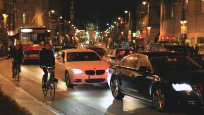 How urban e-bikes are quietly reshaping city commutes