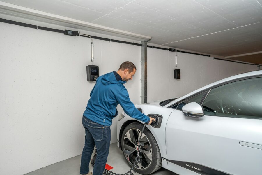Car garage bidirectional