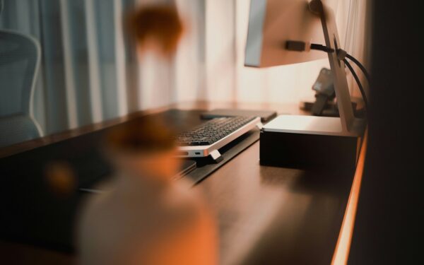 Simple guide to choosing a monitor that will not tire your eyes