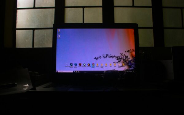 Simple guide to dual‑booting Windows and Linux without losing your data
