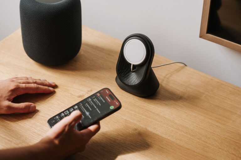 Wireless charging stand