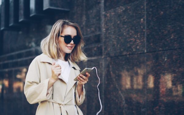 Transparency mode explained: how to stay aware without losing your music