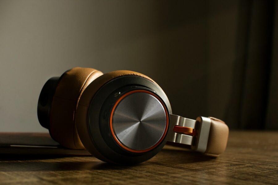 Open back headphones
