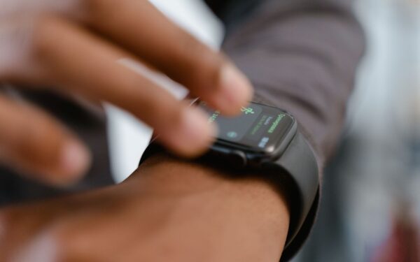 Understanding wearable blood oxygen tracking and how to use it sensibly