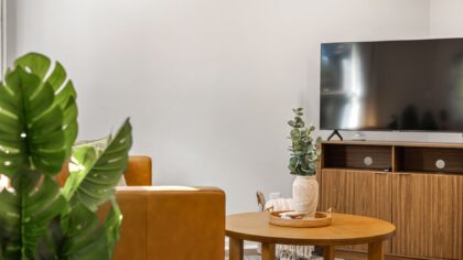 A simple guide to TV refresh rate for smoother home entertainment