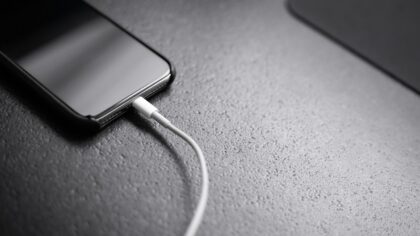 Common smartphone charging mistakes that quietly damage your battery