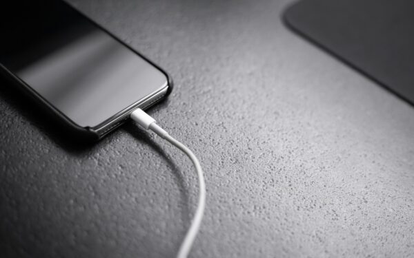 Common smartphone charging mistakes that quietly damage your battery