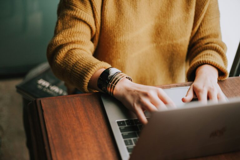 Person using email