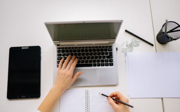 How AI is changing laptops into personal productivity hubs