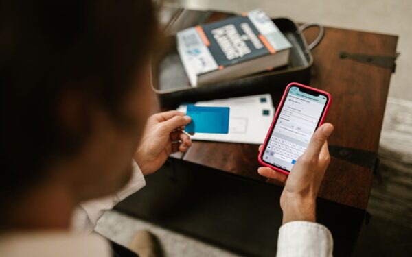 How AI is reshaping personal finance without taking control away from you