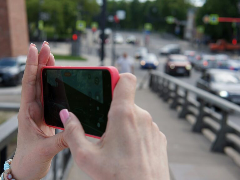 Smartphone navigation map