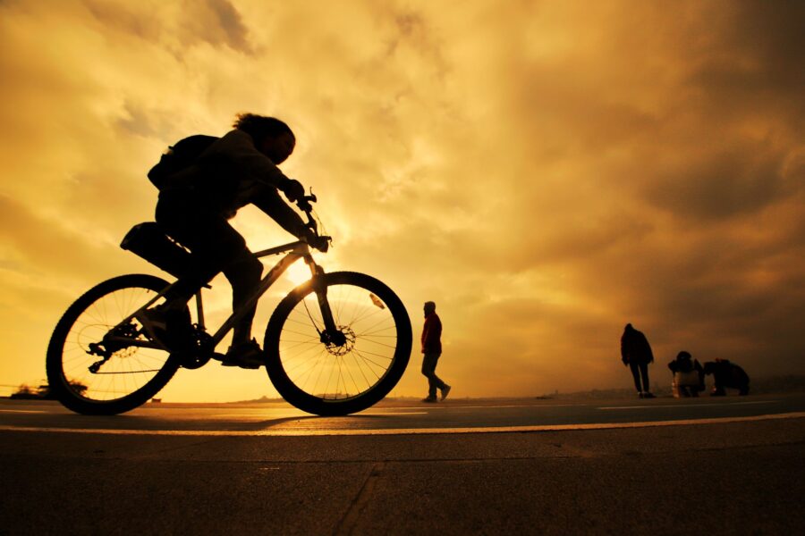 Cyclist wearable device