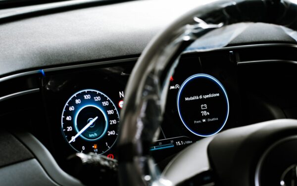 How hybrid car modes really differ and how to choose the right one on the move