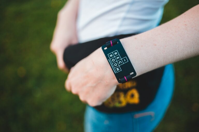 Kids activity tracker