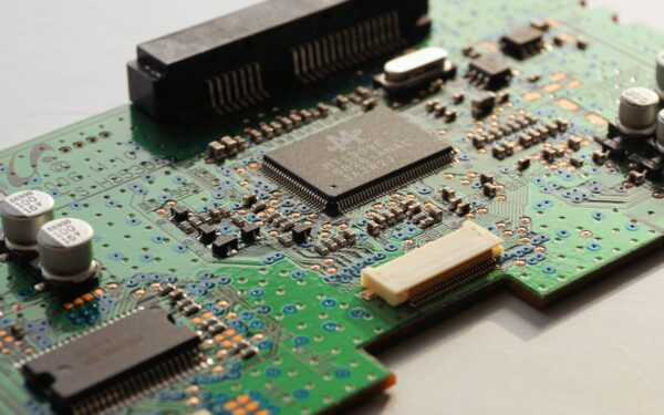 How neuromorphic chips are reshaping low‑power computing for everyday devices