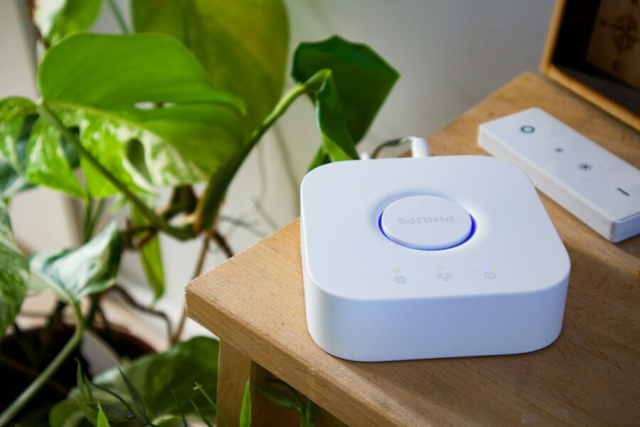Smart home hub