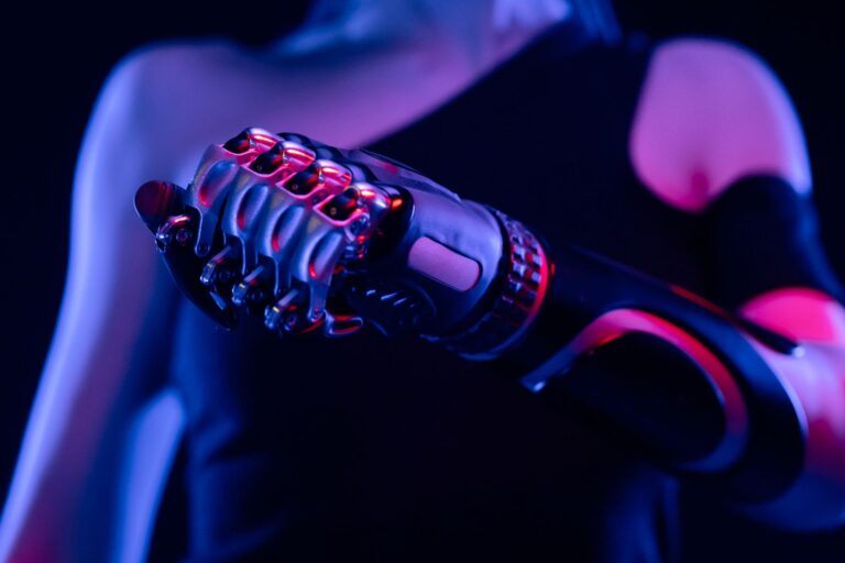 Soft robotic arm